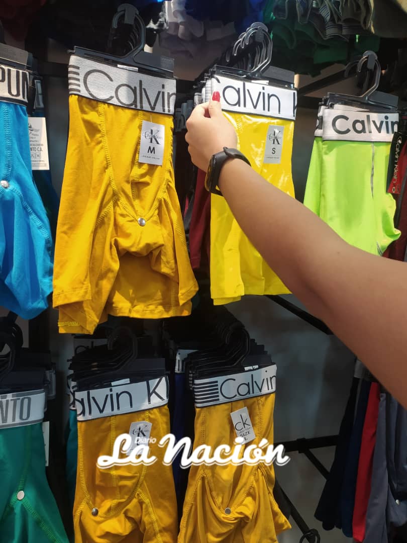 Se mantiene la tradición con las ventas de ropa interior amarilla – Diario  La Nación
