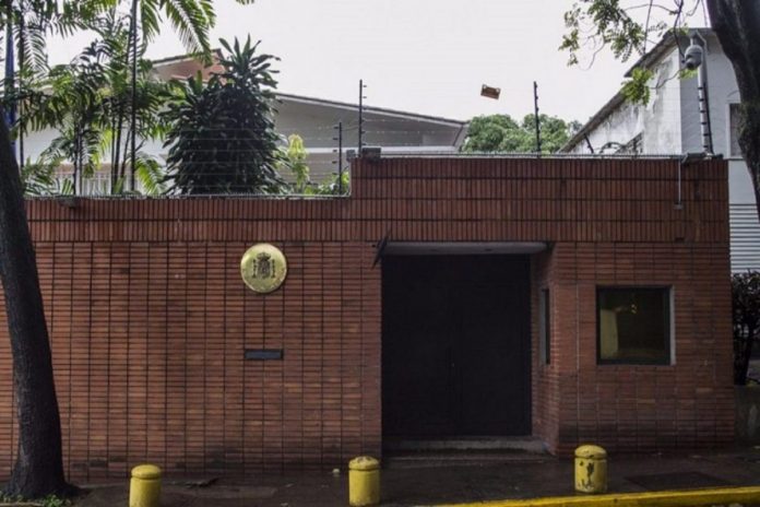 Consulado de España en Caracas actualizó sus tasas: «El pago es exclusivamente en bolívares»