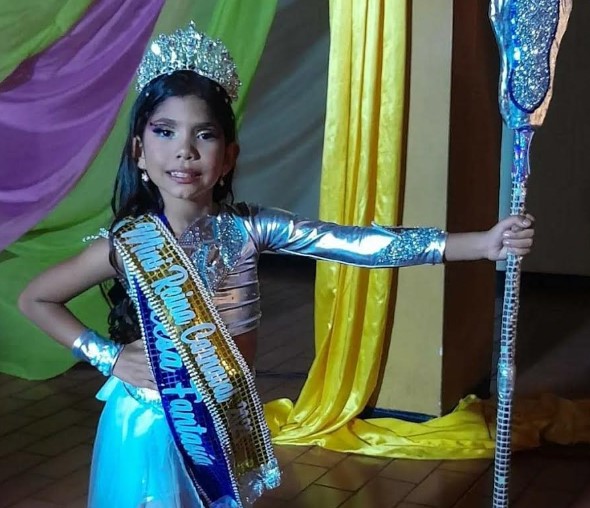 Yusbelly Cacique, la soberana de los carnavales de Colón.