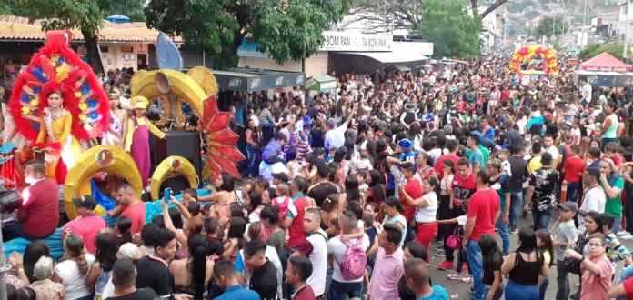 Avenida Venezuela: Gran escenario a cielo abierto del Carnaval