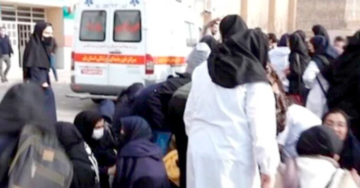 Investigan caso de envenenamiento de casi mil niñas en Irán