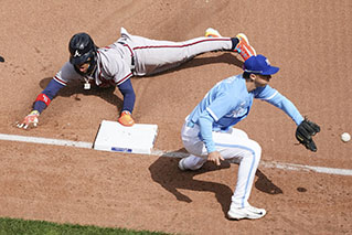 Atlanta Braves v Kansas City Royals