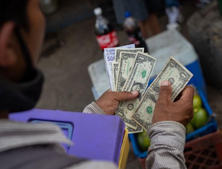 Crece incertidumbre sobre cómo pagarán cesta ticket si aún el aumento no ha salido en Gaceta Oficial Crece incertidumbre sobre cómo pagarán cesta ticket si aún el aumento no ha salido en Gaceta Oficial