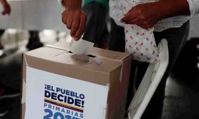 Lo que deben saber los venezolanos en el exterior para participar en elecciones de la oposición