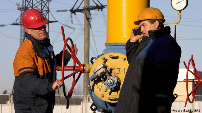 Putin alerta a Lukashenko contra cierre de tránsito de gas a Europa