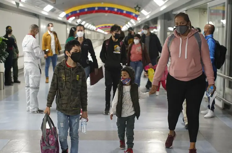 250 venezolanos regresan desde Perú con el Plan Vuelta a la Patria 