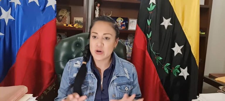 “Por ese aeropuerto  te irás Bernal el 22-N”