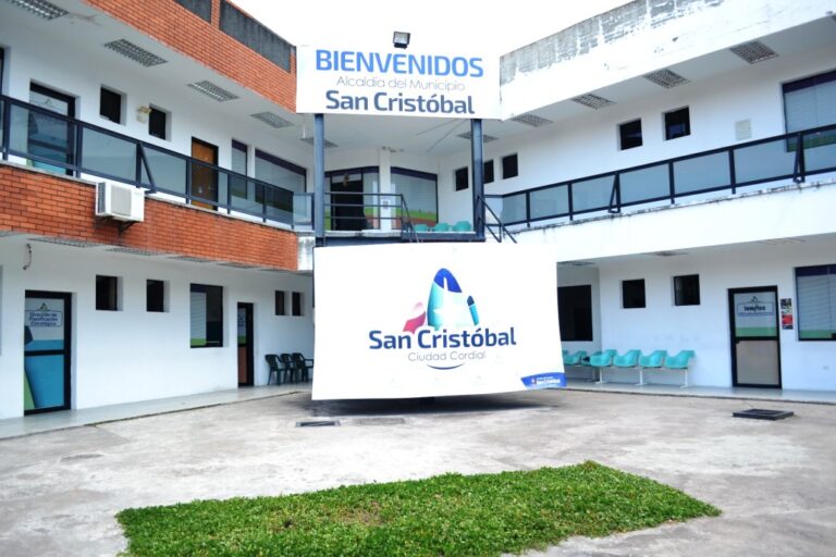 Justicia social para 687 extrabajadores de la alcaldía de SC