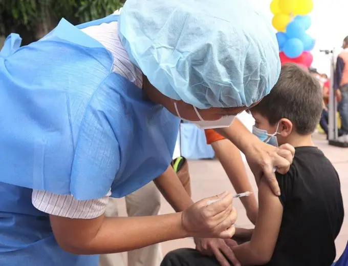 Sociedad Venezolana de Pediatría no recomienda aplicar vacunas cubanas a niños