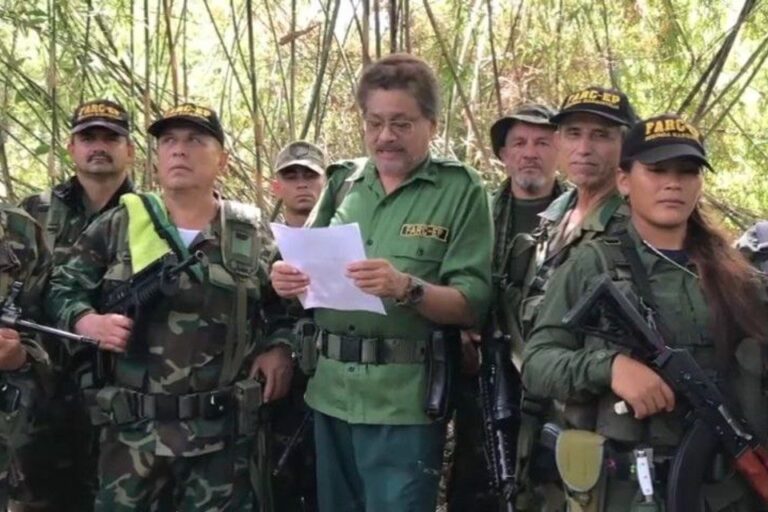 Disidentes de las FARC secuestran a varios venezolanos en Colombia