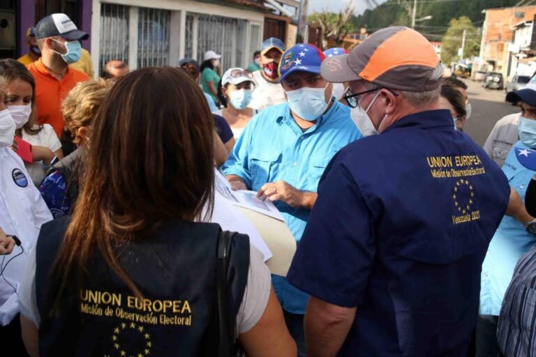 MUD acusa a Bernal de cometer delitos electorales