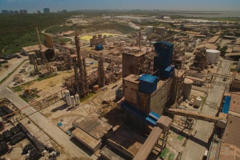 Monómeros, una historia de crisis y desencuentros de la oposición