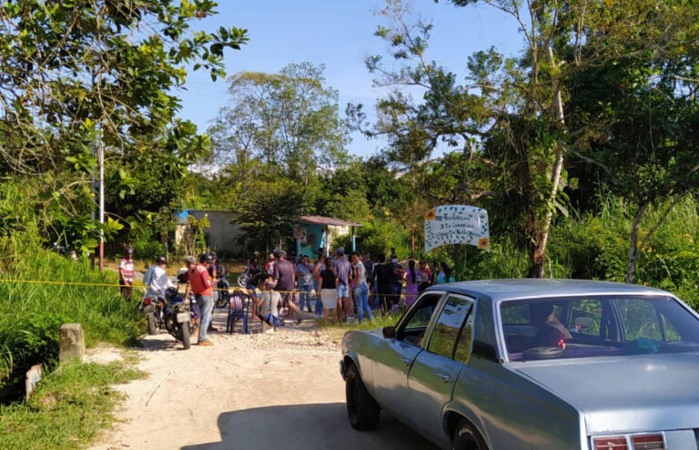 Protestó comunidad en Fernández Feo