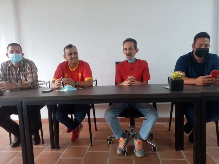 Dirigentes del PCV apoyan a Freddy Bernal