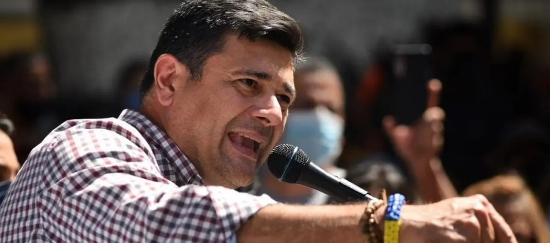 Conatel saca del aire el programa «La Mejor Barinas», conducido por Freddy Superlano