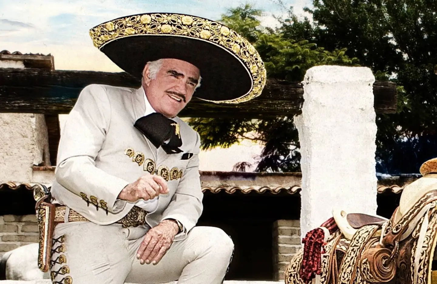 Salud de Vicente Fernández en estado crítico y con pronóstico reservado confirma su hijo 