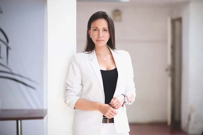 María Corina Machado informó que dio positivo en covid-19