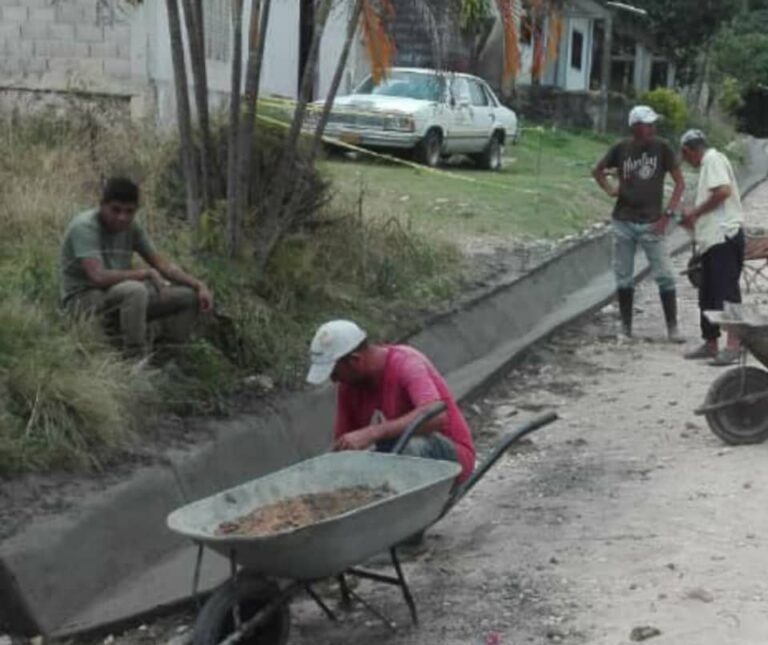En Colinas de Bello Monte  sueñan con una mejor vía