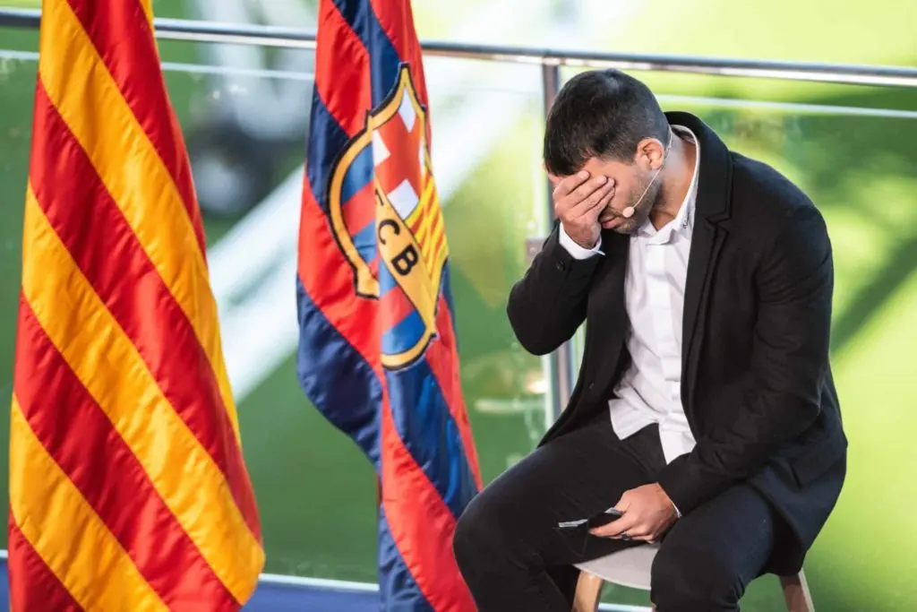 Arritmia del ‘Kun’ Agüero no fue causada por el Covid-19 ni por vacunas 