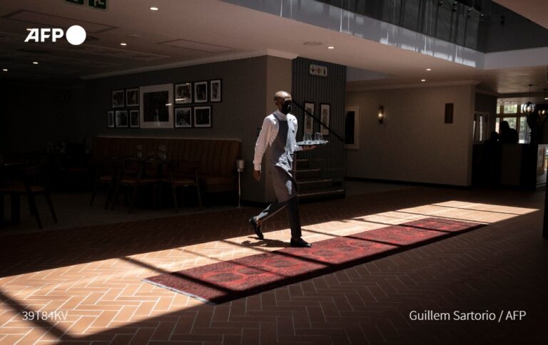 Transformada en elegante hotel, la casa de Mandela