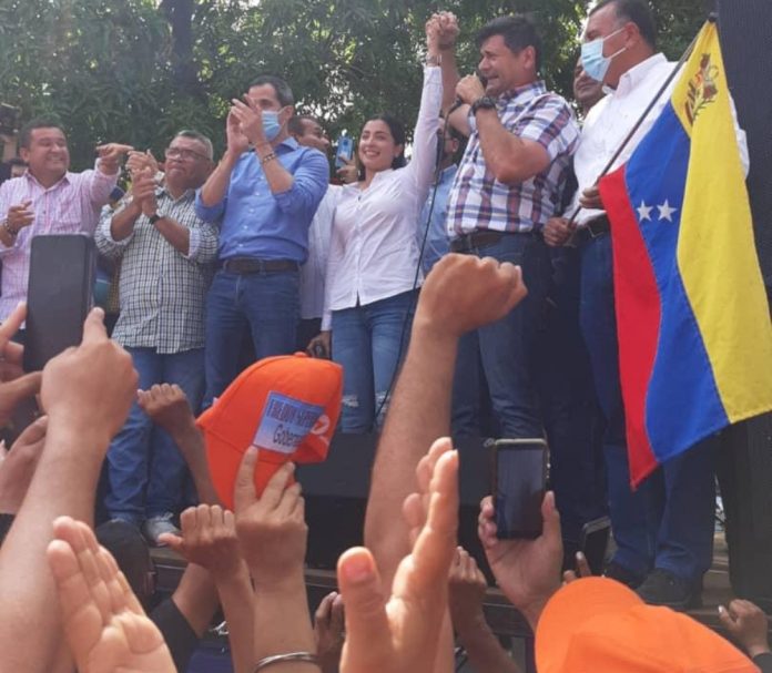 Esposa de Freddy Superlano será la candidata de la MUD a la gobernación de Barinas