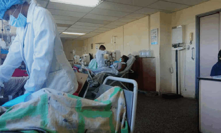  Pacientes de diálisis denuncian falta de insumos en el HUM