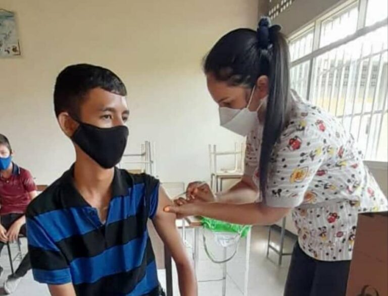 Jornadas de vacunación con Abdala  para niños en Fernández Feo