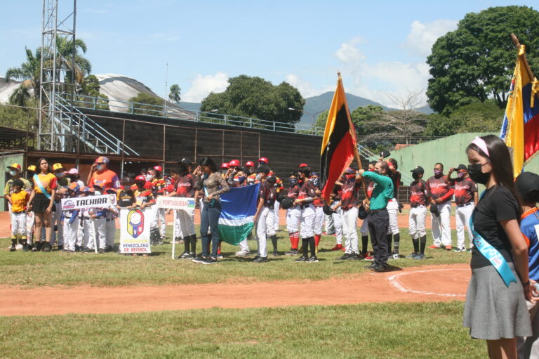 Diciembre trae la fiesta del béisbol menor con el torneo de la Liga Nacional Pony
