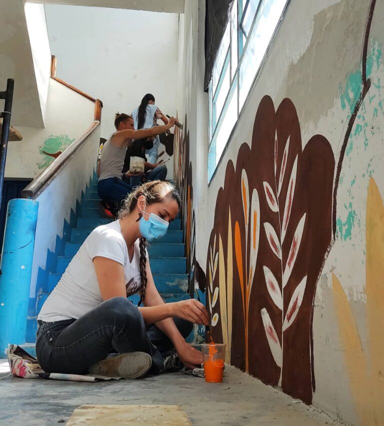 Fusionarte en toma cultural en Escuela de Artes Plásticas