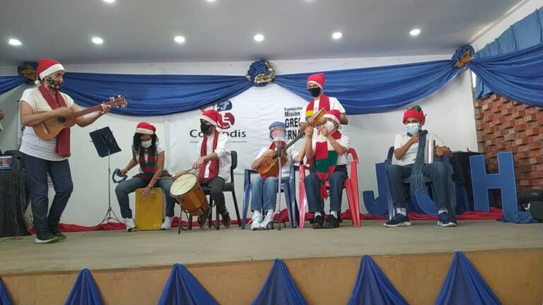 Personas con discapacidad trabajan en pro de engranar la inclusión social