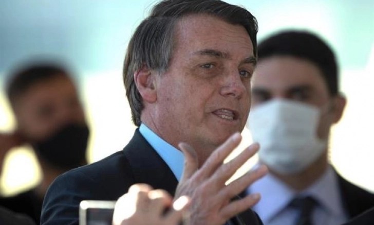 Bolsonaro fue hospitalizado de urgencia por una posible obstrucción intestinal
