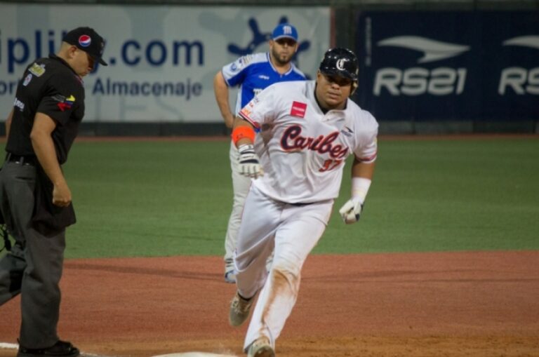 Triunfo de los Caribes de Anzoátegui provocó triple empate en el round robin