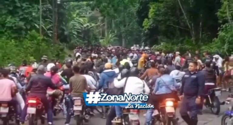 Por dos horas Yupkas trancaron paso vehicular entre La Fría y Las Mesas