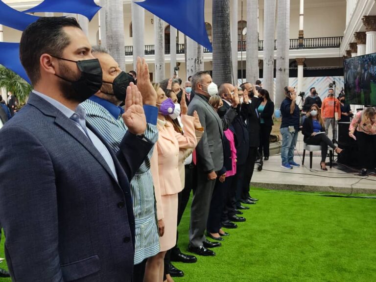 AN juramenta a diputados del Comité Preliminar para renovación de magistrados