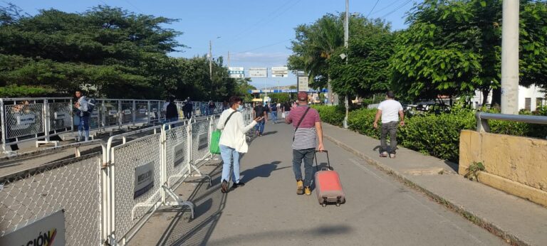 Migración Colombia hace énfasis en la presentación del carnet fronterizo