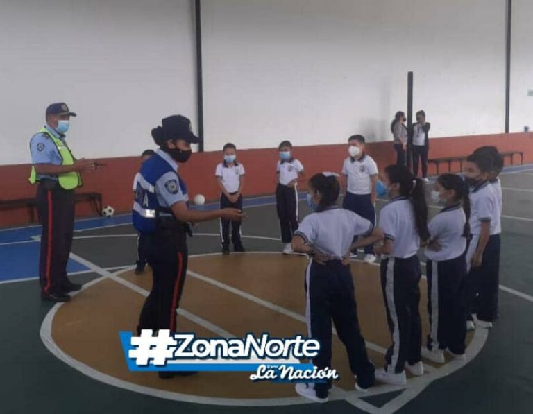 Politáchira visita escuelas y dicta charlas educativas en Colón