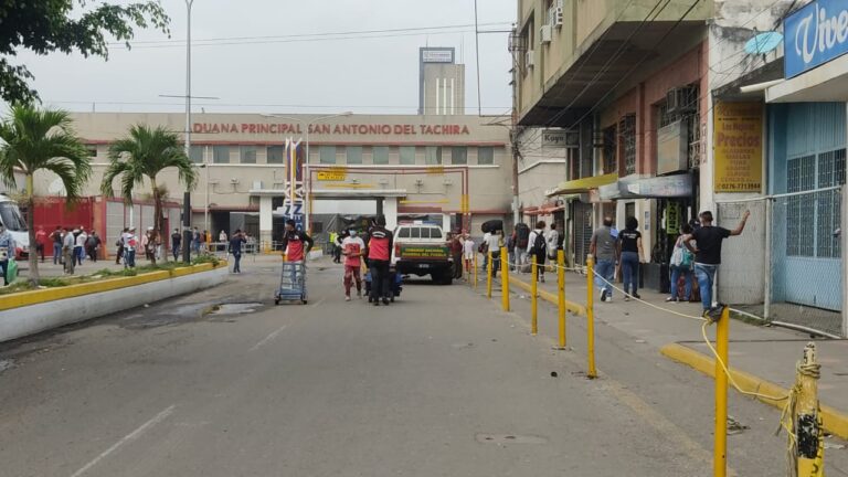 Así se encuentra la avenida Venezuela este 14E
