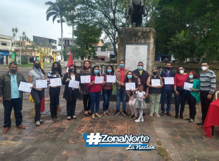 Brindaron homenaje a los docentes de San Juan de Colón