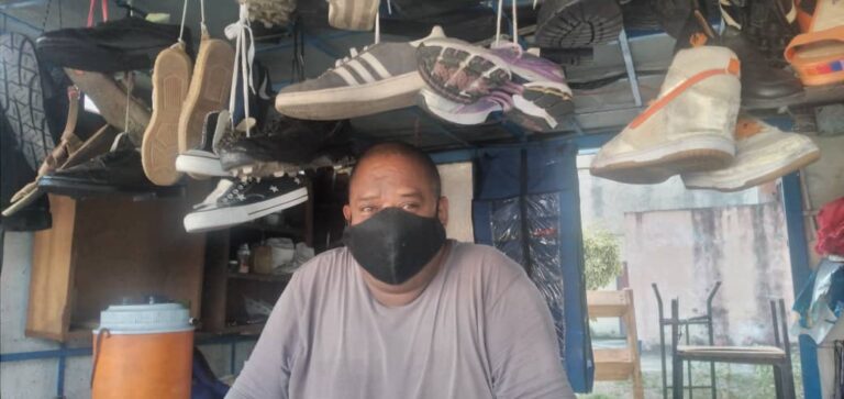 Se necesitan entre 3 y 15 dólares para reparar calzados