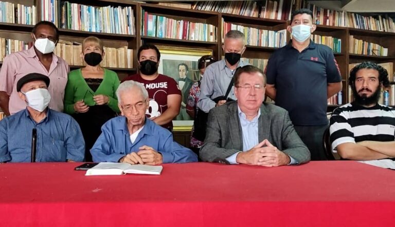 Mover denunciará ante la CPI crímenes de lesa humanidad