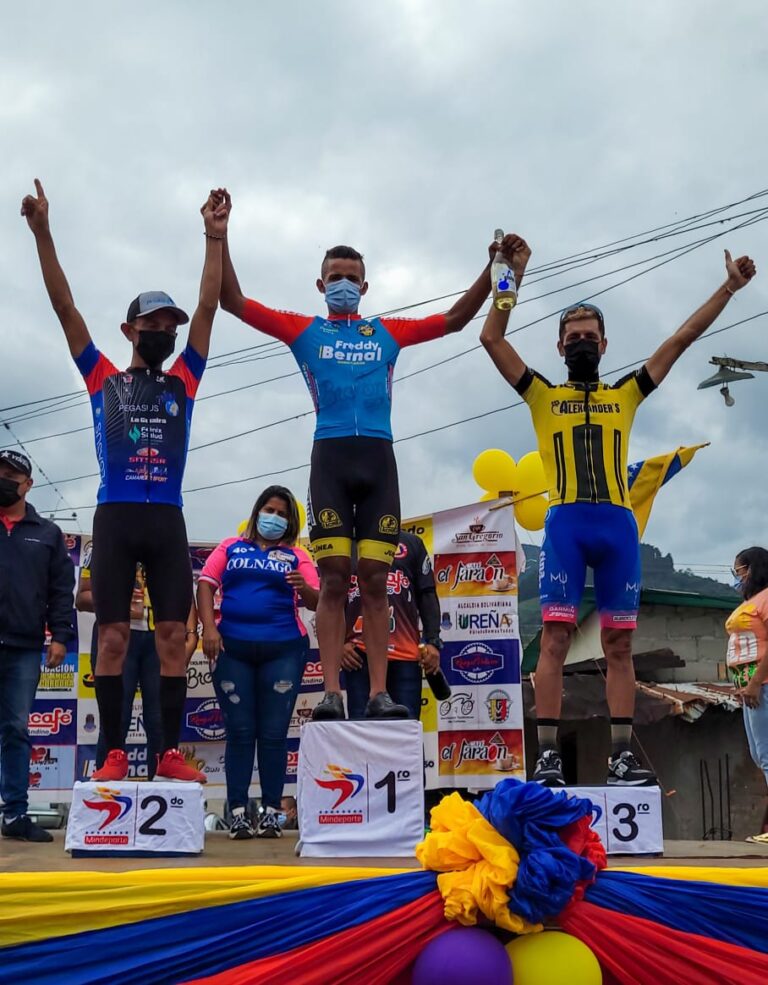 Roniel Campos ganó tercera etapa; Anderson Paredes mantuvo liderato
