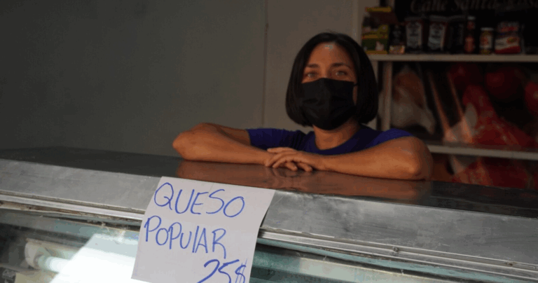 “Muchos días a la semana no duermo”: venezolanos tienen hasta tres trabajos para sobrevivir