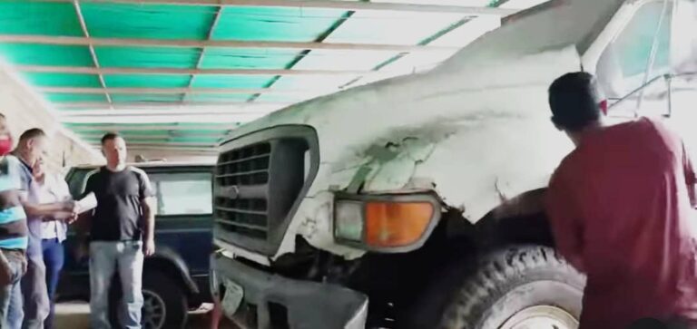 Buscan rescatar vehículos de la alcaldía de Seboruco