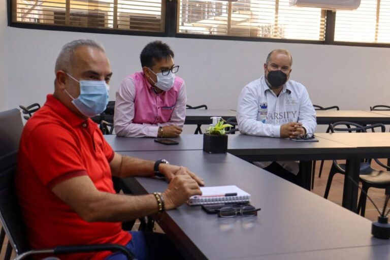 Evaluación del sistema de salud del Estado por parte del Gobierno Regional