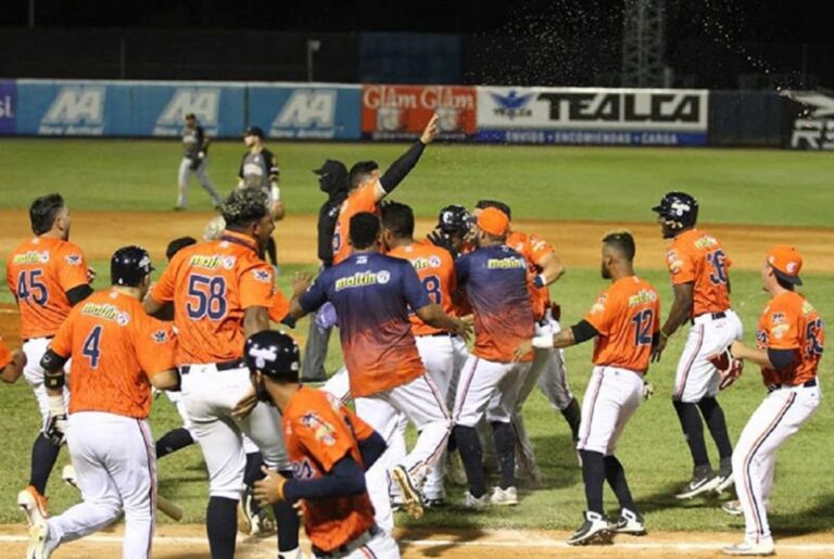 Pablo Sandoval conectó jonrón de tres carreras para hundir a Caribes