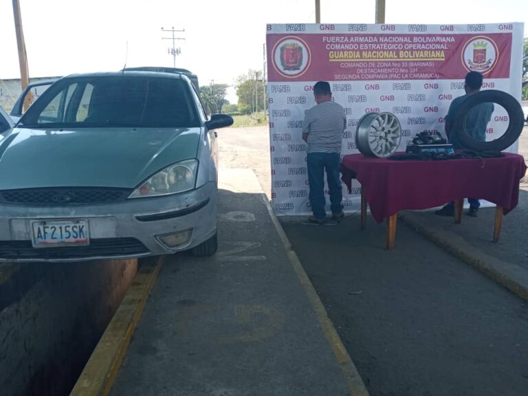 Detienen a 2 tachirenses en Barinas con seis envoltorios de cocaína