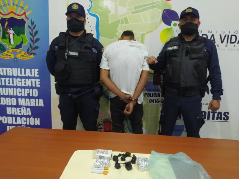 Detienen en Ureña a un sujeto por menudeo de estupefacientes