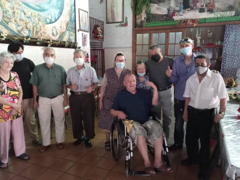 Abuelos vivieron su evento ferial