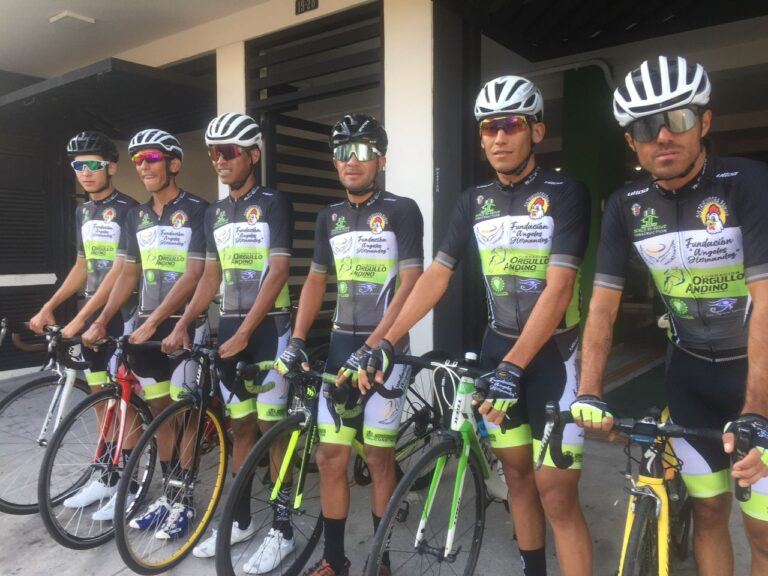 Fundación Ángeles Hernández  con pretensiones en Giro Andino