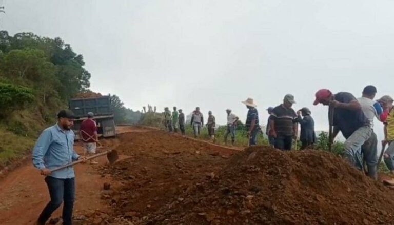 Mejoraron la vía El Huérfano en Michelena